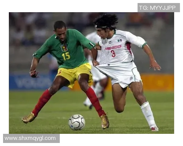 墨西哥老足球明星的辉煌岁月与传奇故事回顾