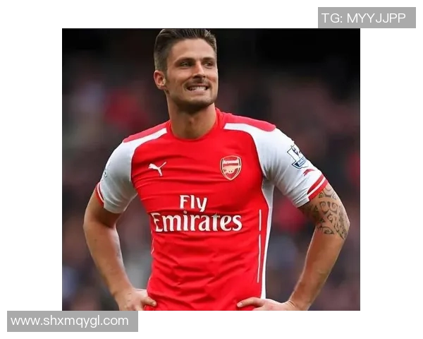 短发发型的足球明星女生展现个性与活力的完美结合